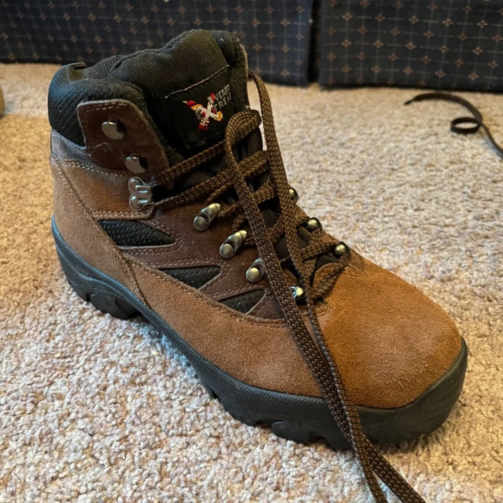 Everest Extreme Hiking Boots - Picture 2 of 6